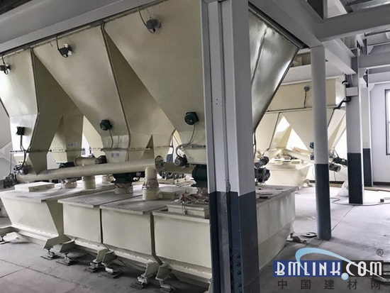 硅藻行业迎“标尺” 吉林省硅藻土标准化技术委员会肖立光一行莅临和一硅藻泥，权威认可彰显标杆力量